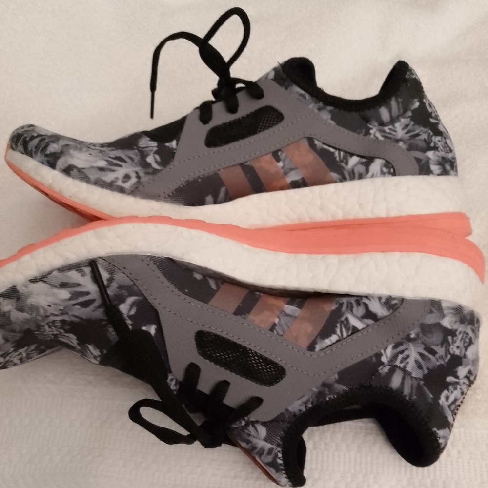 (Special price reduced) Pureboost Energy by Adidas Pre-loved size 8
